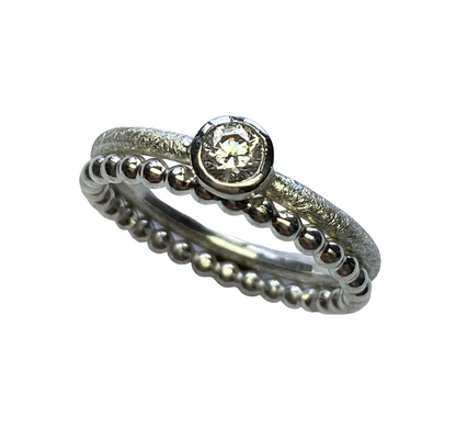 Stapelring mit einem Zirkonia