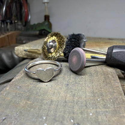 Ring in Herzform