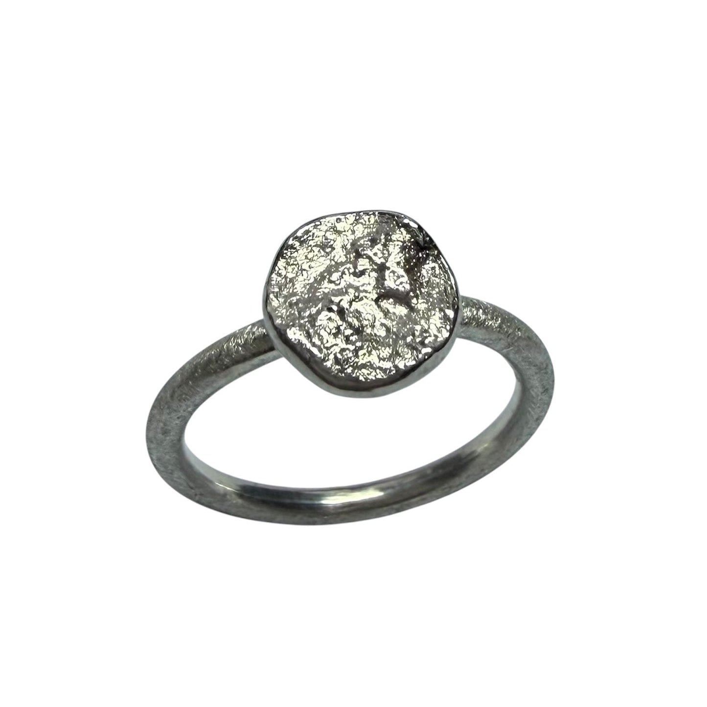 Ring mit rundem Abdruck