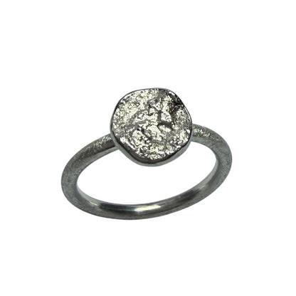 Ring mit rundem Abdruck